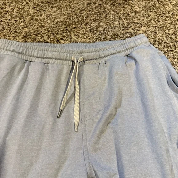 Men's Vuori Performance Jogger Pants size Medium grey EUC - Picture 3 of 6